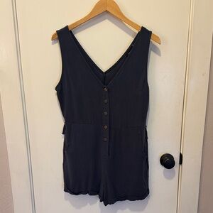 Vici Navy Sleeveless Buttoned Tank Top
008